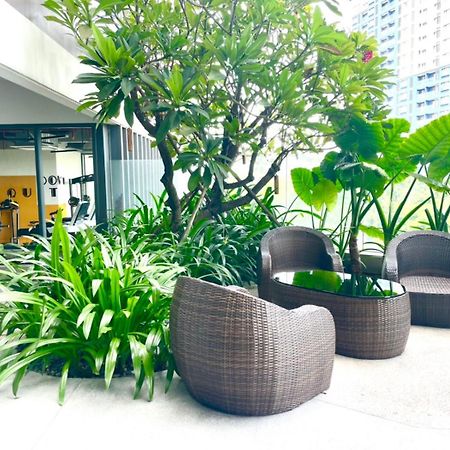 Compass One Building - Luxury Apartments Ap Phu Tho Экстерьер фото