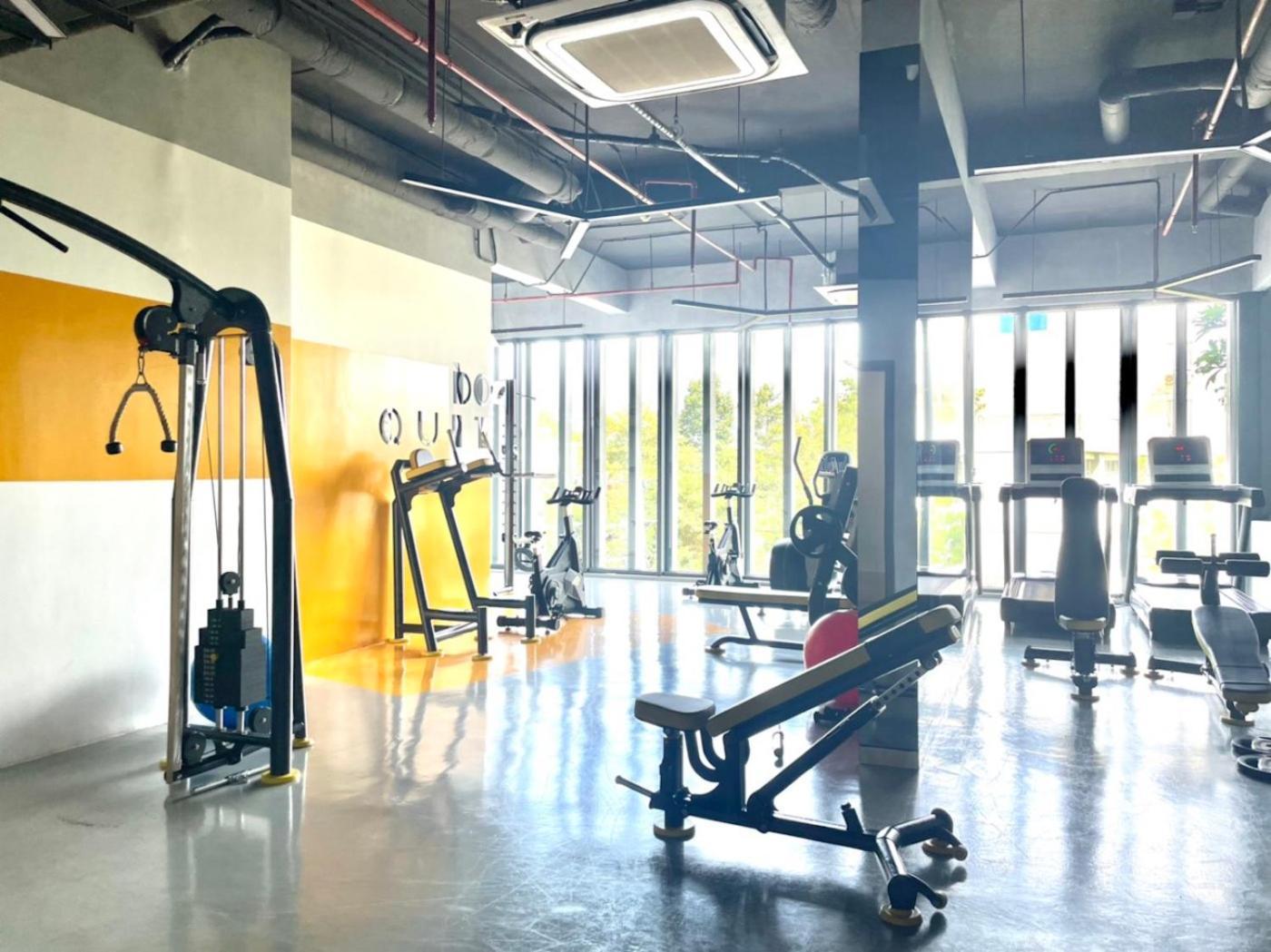 Compass One Building - Luxury Apartments Ap Phu Tho Экстерьер фото
